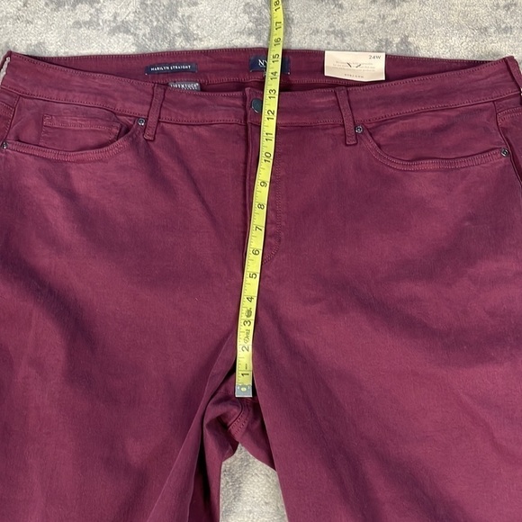 NWT NYDJ Marilyn Straight Purple Maroon Cabernet Jeans Lift Tuck Plus Sz 24W - Picture 6 of 9